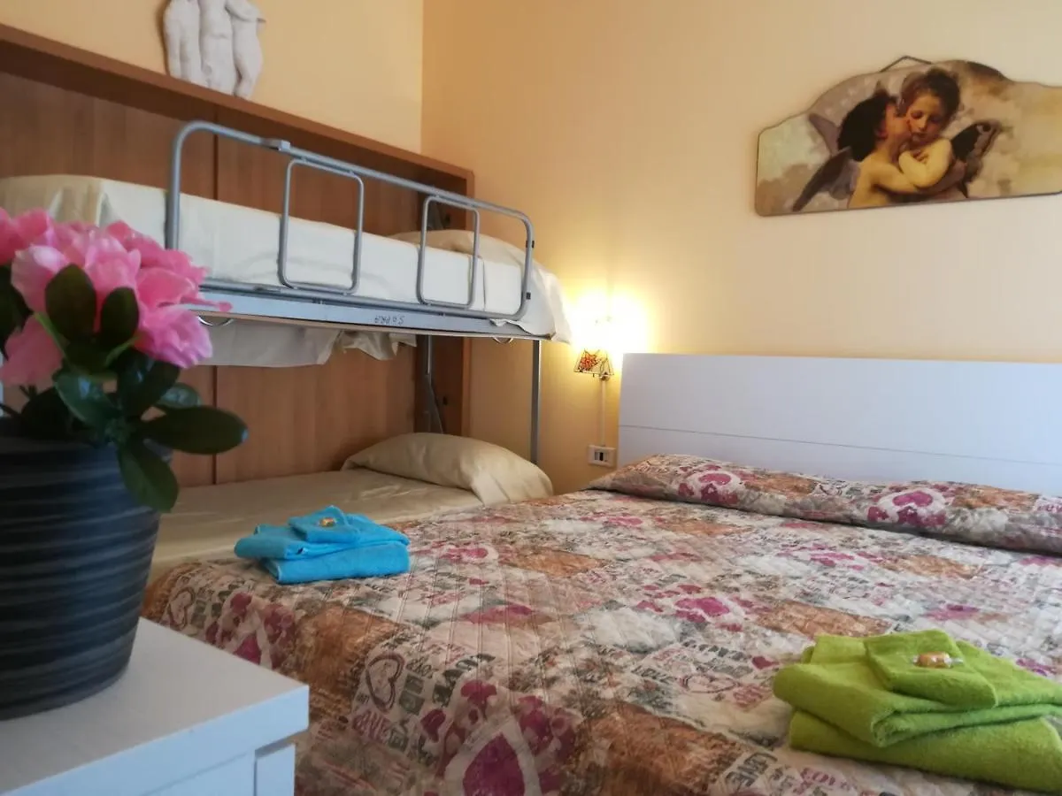 Il Girasole Di Ostia Apartment